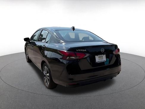 Used 2025 Nissan Versa SV FWD image 9