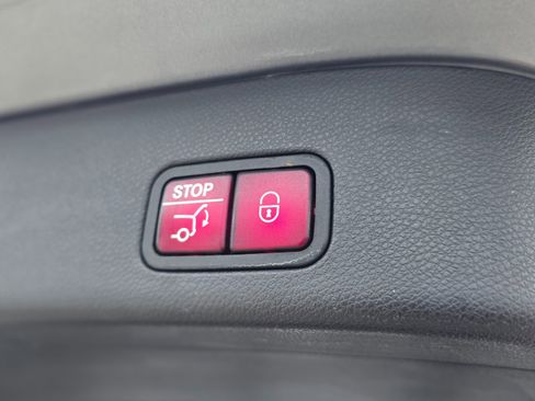 Used 2016 Mercedes-Benz GL 450 4MATIC image 14