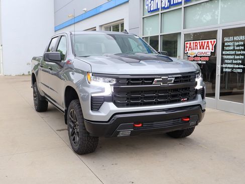 New 2026 Chevrolet Silverado 1500 LT Trail Boss w/ Convenience Package II AWD/4WD image 2