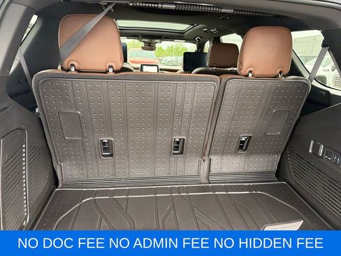 Used 2024 Chevrolet Tahoe High Country AWD/4WD image 25