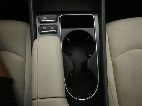 Used 2025 Hyundai Sonata SEL FWD image 28