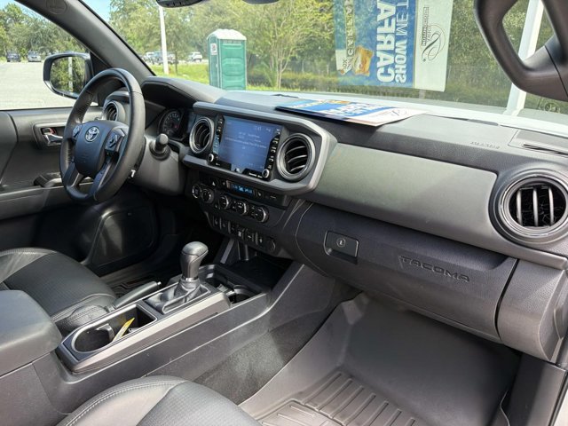 Certified 2023 Toyota Tacoma TRD Off-Road w/ TRD Premium Off Road Package AWD/4WD image 18