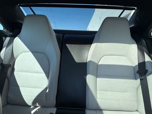 Used 2016 Mercedes-Benz E 400 4MATIC Coupe image 9