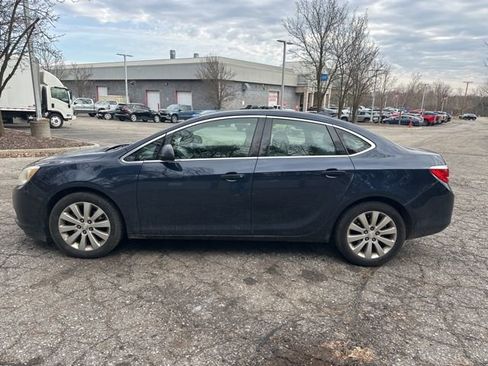 Used 2015 Buick Verano image 2