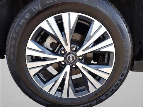 Used 2022 Nissan Rogue SV AWD/4WD image 7