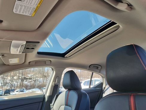 Certified 2023 Nissan Sentra SR w/ SR Premium Package image 15