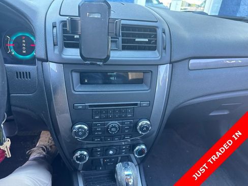 Used 2010 Ford Fusion Sport FWD image 6
