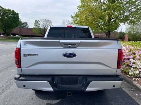 Used 2015 Ford F150 Lariat w/ Equipment Group 502A Luxury AWD/4WD image 4