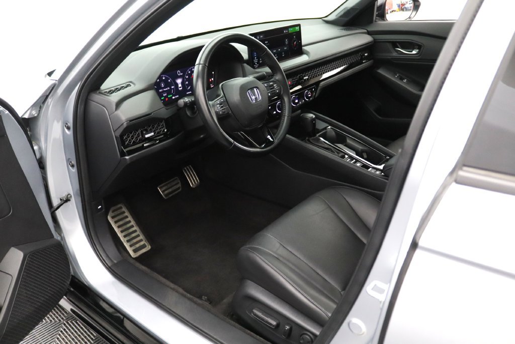 Used 2024 Honda Accord Sport image 14