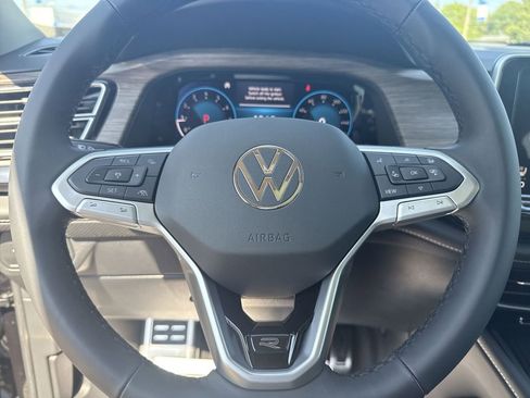New 2025 Volkswagen Atlas SEL Premium R-Line image 19