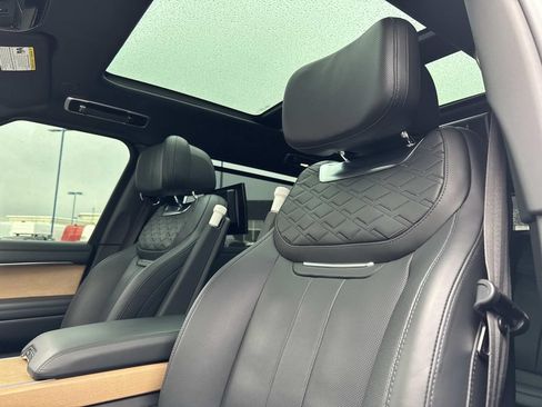 Certified 2023 Land Rover Range Rover SV AWD/4WD image 22