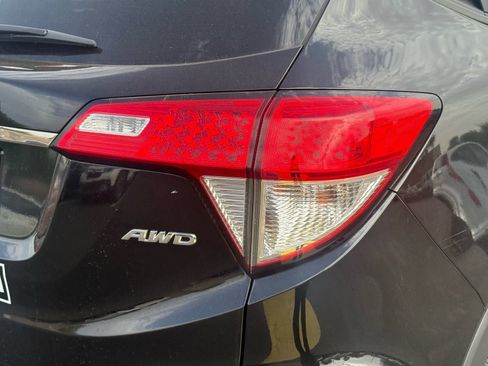 Used 2022 Honda HR-V EX image 11