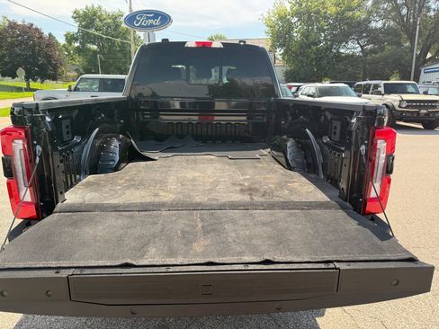 Used 2024 Ford F350 Platinum w/ FX4 Off-Road Package AWD/4WD image 11