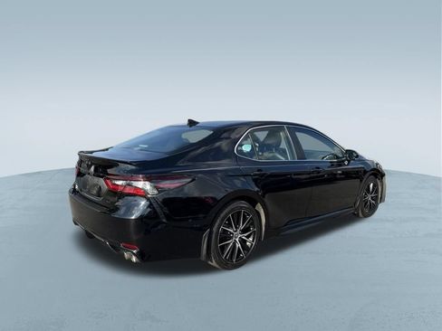 Used 2024 Toyota Camry SE w/ Convenience Package FWD image 7