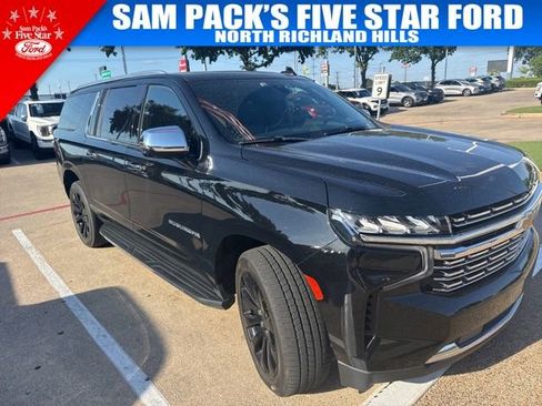 Used 2021 Chevrolet Suburban Premier w/ Premium Package AWD/4WD image 3