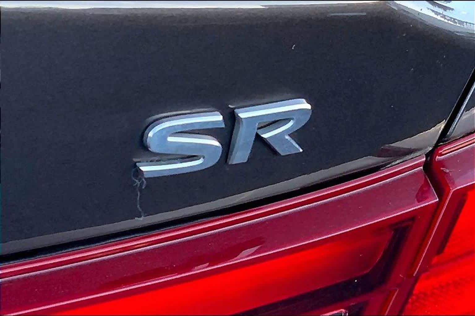 Used 2016 Nissan Maxima SR FWD image 9