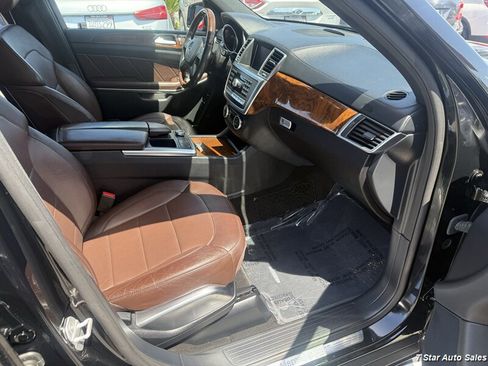 Used 2015 Mercedes-Benz GL 550 4MATIC image 16