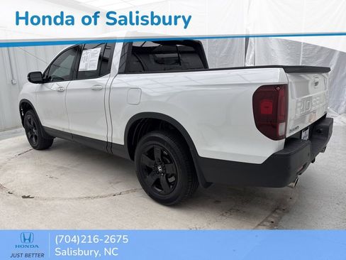 Used 2024 Honda Ridgeline Black Edition image 5