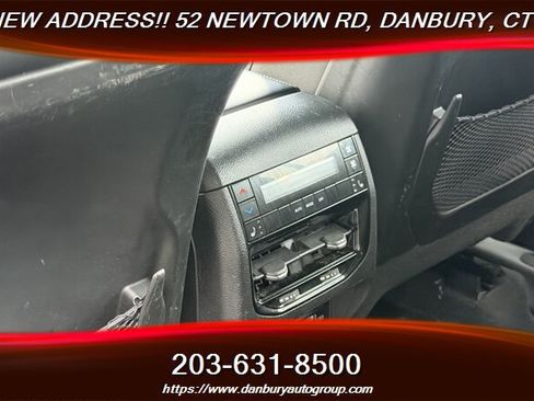 Used 2023 Jeep Grand Cherokee L Limited AWD/4WD image 28