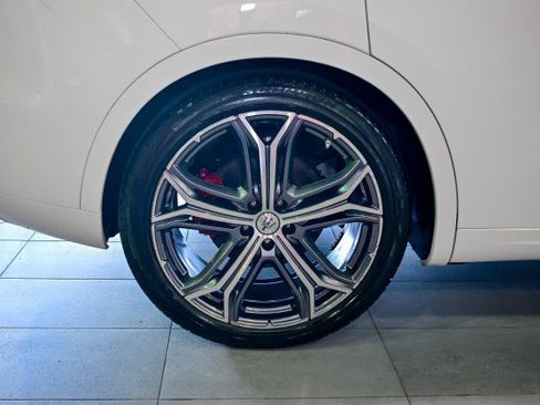 Used 2023 Maserati Levante GT AWD/4WD image 39