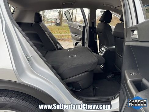 Used 2019 Kia Sportage LX image 32