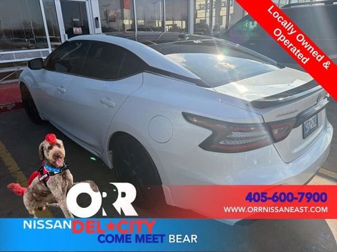 Used 2023 Nissan Maxima SR w/ Sport Mat Group image 5