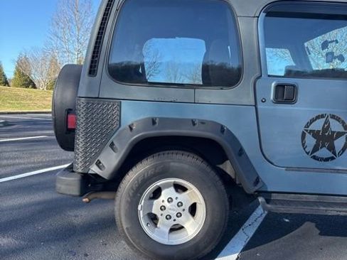 Used 1999 Jeep Wrangler SE image 29