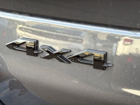 New 2025 Jeep Grand Cherokee Limited w/ Luxury Tech Group II image 8