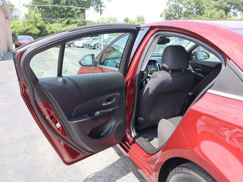 Used 2016 Chevrolet Cruze LT FWD image 15