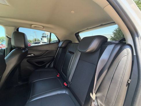Used 2022 Buick Encore Preferred w/ Safety Package FWD image 25