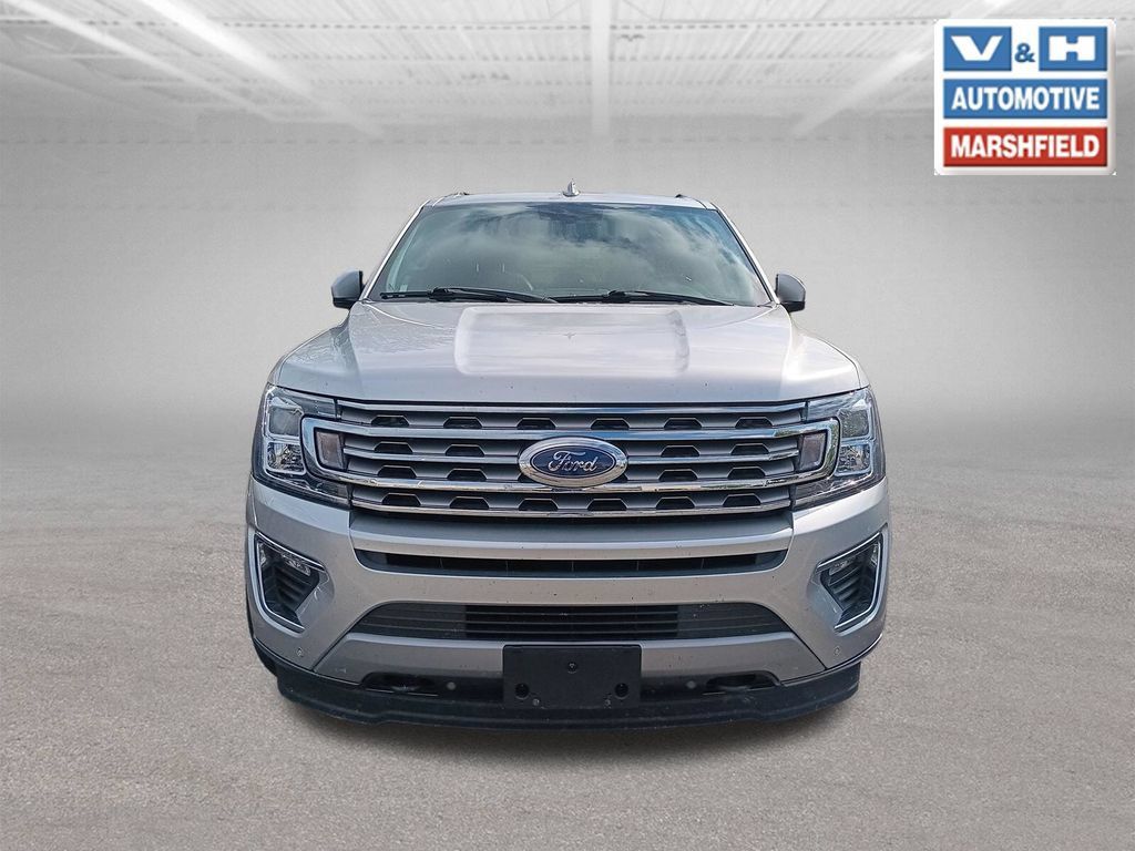 Used 2019 Ford Expedition Limited AWD/4WD image 2