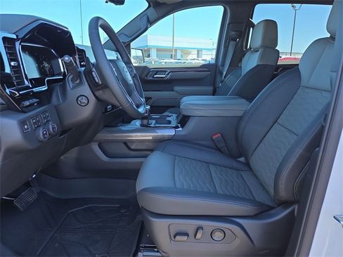 New 2026 Chevrolet Silverado 1500 ZR2 image 10