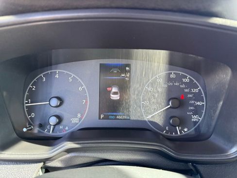 Used 2024 Toyota Corolla LE image 16