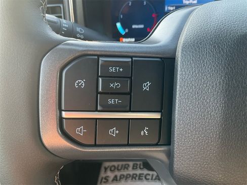 New 2026 Ford F250 Lariat w/ Black Appearance Package image 19