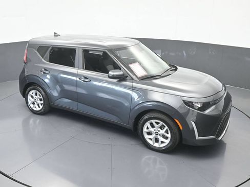 Used 2024 Kia Soul S FWD image 46