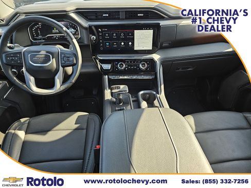 Used 2025 GMC Sierra 1500 Denali w/ Technology Package AWD/4WD image 18