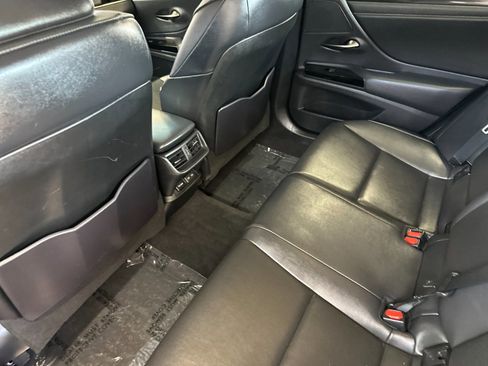 Used 2023 Lexus ES 350 w/ Accessory Package (Z2) FWD image 13