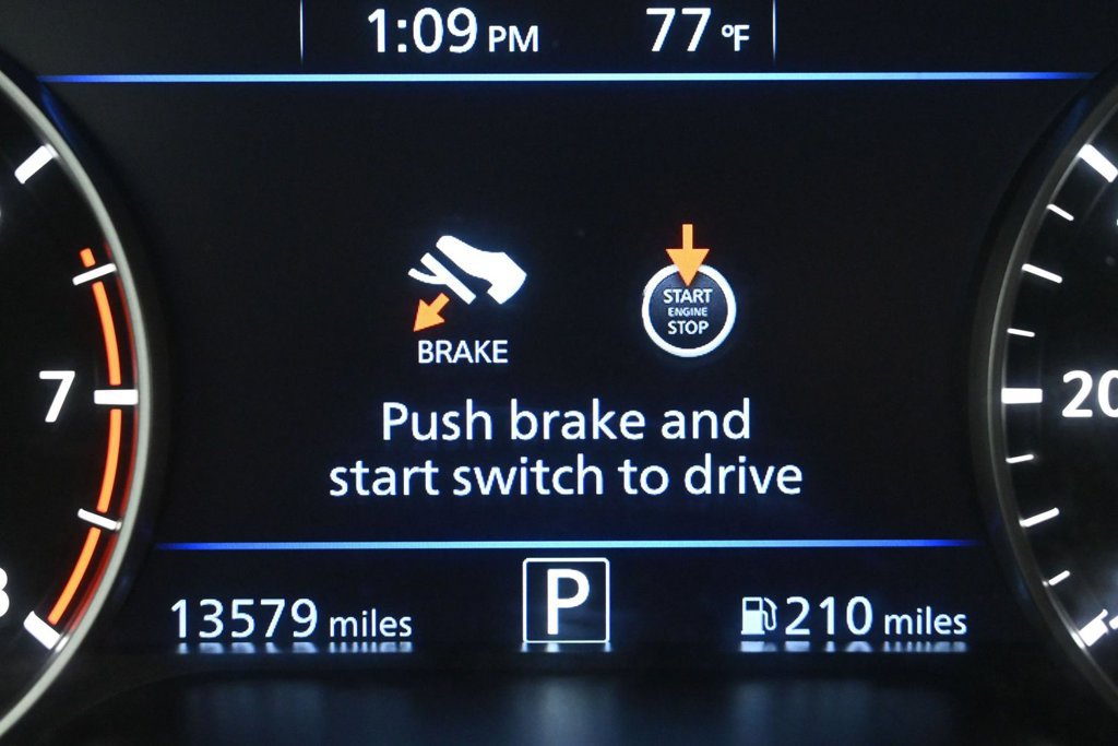 Used 2025 Nissan Altima 2.5 SR w/ SR Premium Package FWD image 17