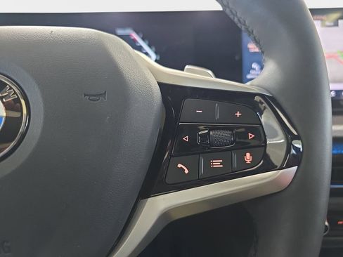 Used 2025 BMW 330i Sedan w/ Convenience Package image 21