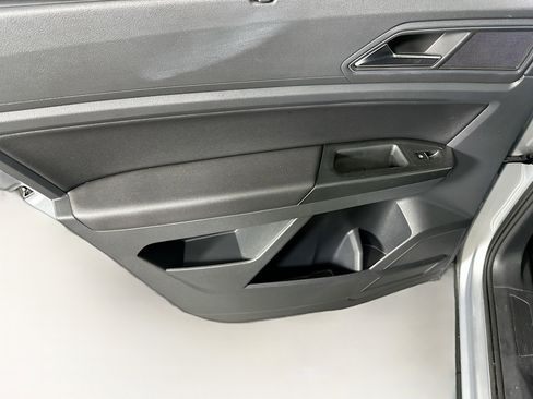 Used 2019 Volkswagen Atlas SE w/ Panoramic Sunroof Package FWD image 25