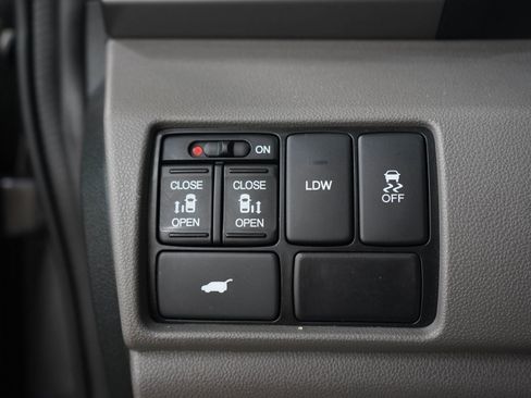 Used 2016 Honda Odyssey EX-L image 31