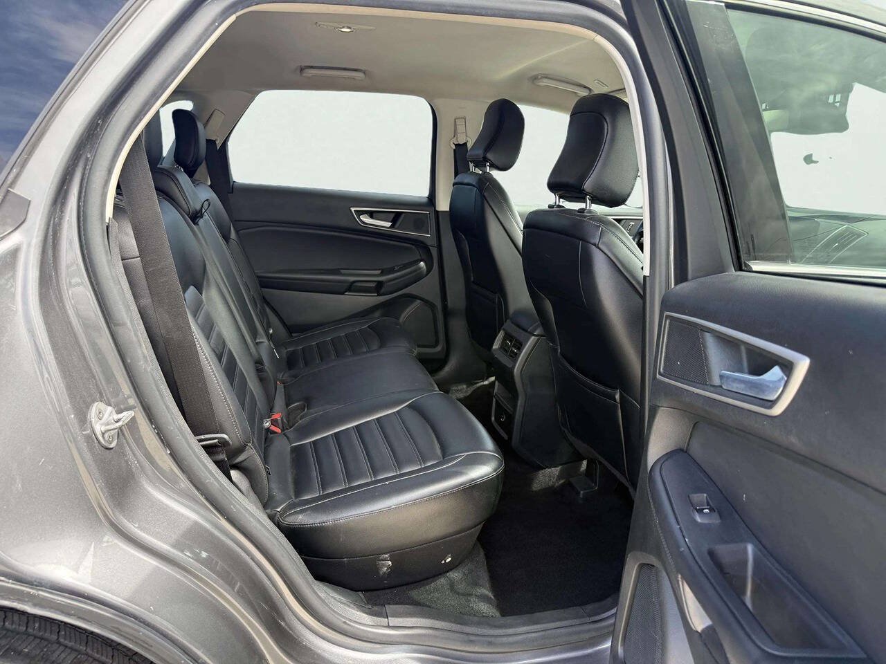 Used 2022 Ford Edge SEL AWD/4WD image 13