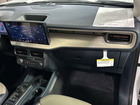 New 2025 Ford Maverick Lariat w/ 4K Tow Package image 41