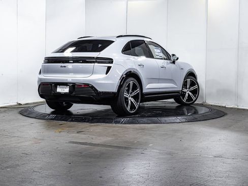 New 2025 Porsche Macan Turbo Electric AWD/4WD image 7