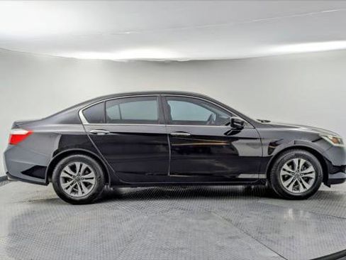 Used 2014 Honda Accord LX image 9