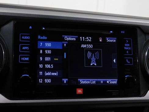 Used 2017 Toyota Tacoma Limited image 49