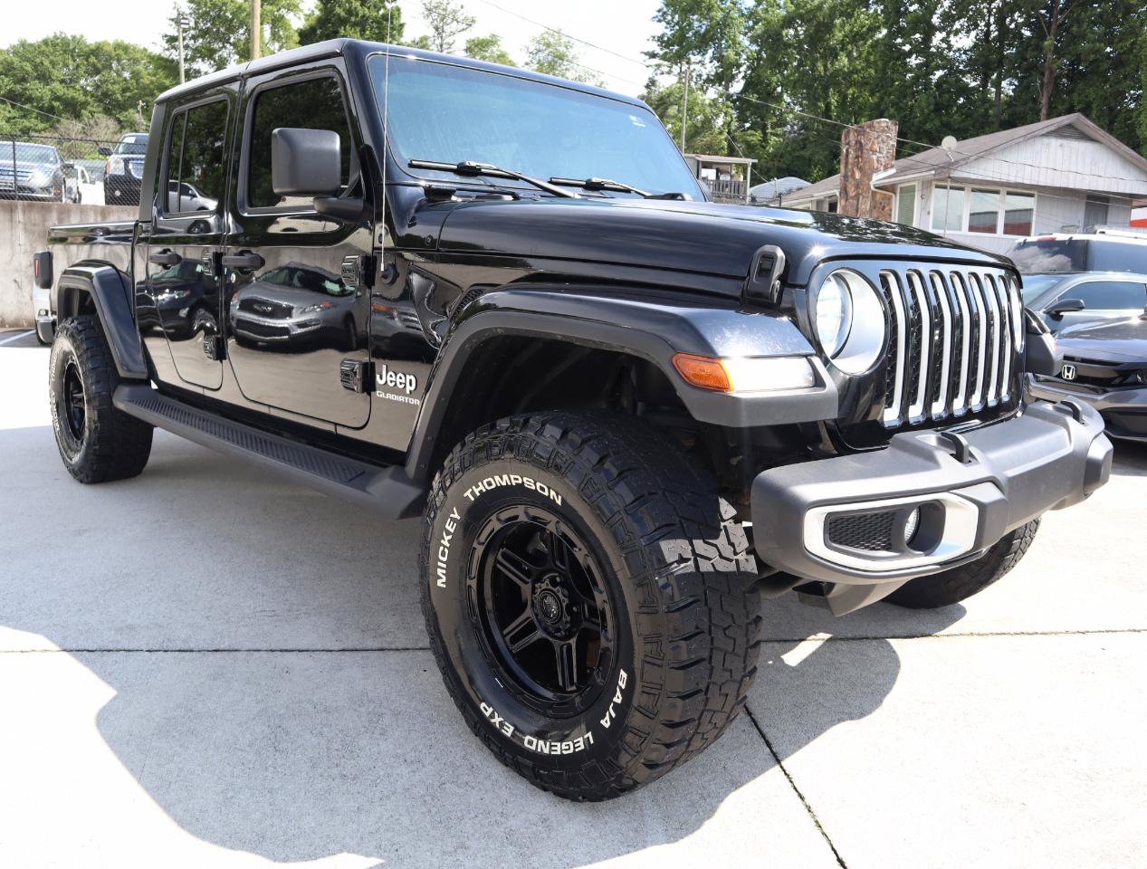 Used 2020 Jeep Gladiator Overland w/ Trailer Tow Package AWD/4WD image 9