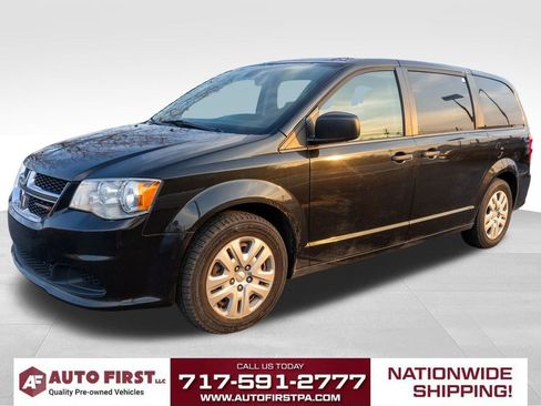 Used 2019 Dodge Grand Caravan SE w/ UConnect Hands-Free Group image 8
