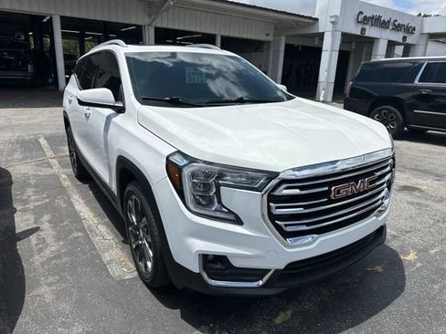 Used 2022 GMC Terrain SLT AWD/4WD image 2