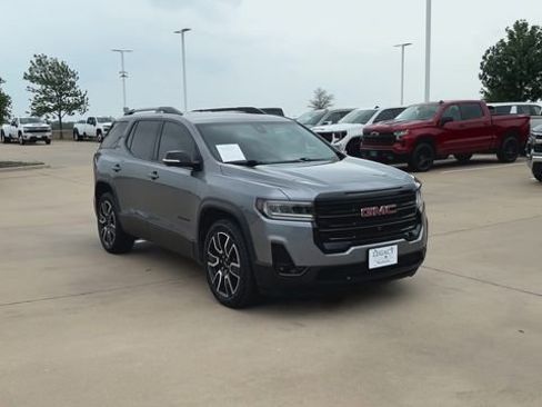 Used 2021 GMC Acadia SLT w/ Elevation Edition FWD image 3